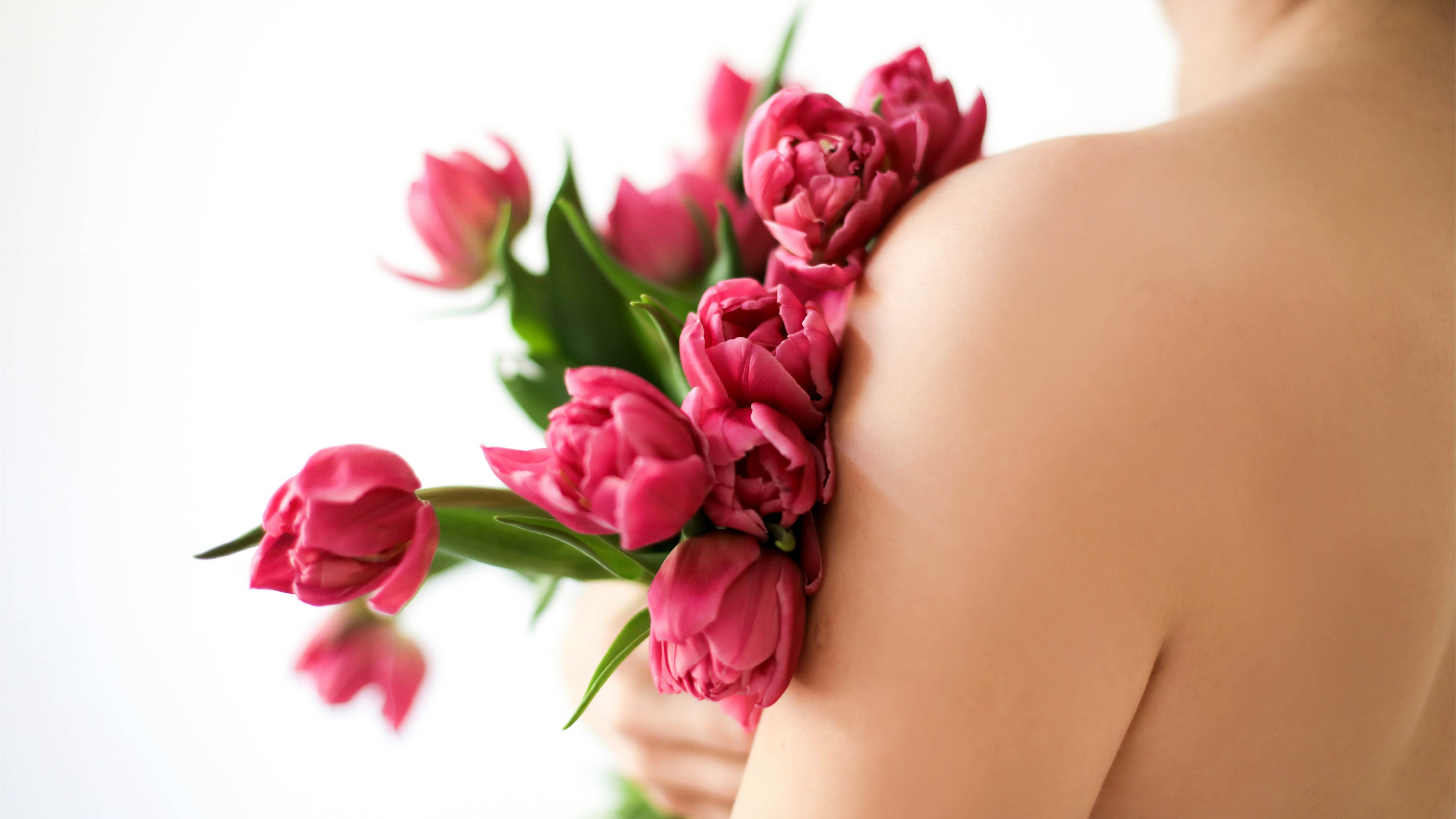 美胸保養推薦｜告別胸前沉重感與體態焦慮：現代人必備的 3 大日常習慣